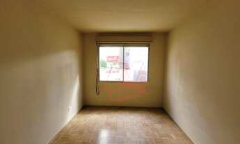 Imagem 2: Apartamento com 2 dormitórios para alugar, 54 m² por R$ 700,00/mês - Protásio Alves - Port