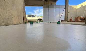 Imagem 7: Casa em construção na praia de Japaratinga