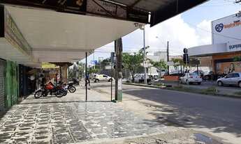 Imagem 6: Prédio a venda com lojas comerciais na Avenida A Conjunto Ceara