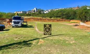 Imagem 2: Terreno incrível com mais de 1500 metros quadrados disponível para venda no prestigiado Co