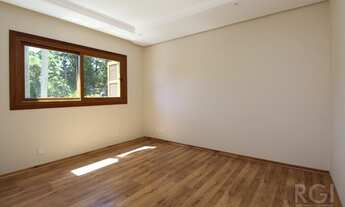 Imagem 7: Amplo apartamento semi mobiliado no Menino Deus. São 122m2, três quartos, 2 vagas