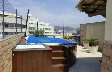 Imagem 2: Cobertura para venda possui 210 metros quadrados com 3 quartos em Pechincha - Rio de Janei