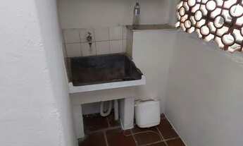 Imagem 6: Casa para aluguel com 30 metros quadrados com 1 quarto em Vila Pereira Cerca - São Paulo