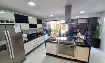 Imagem 4: CASA FENOMENAL Casa com 5 dormitórios