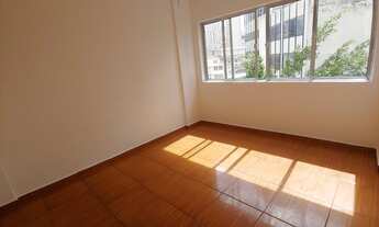 Imagem 2: Boa Kichinete localizada a apenas 3 quadras da estação São Joaquim do metrô