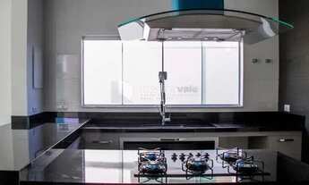 Imagem 7: LAM CA1600 Sobrado em condomínio, 450 m², 3 suítes, piscina, aquecimento solar