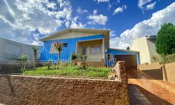 Imagem: Casa de 3 dormitórios em rua bem localizada