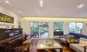 Imagem: Casa a Venda, 228m² - Vila de esquina em