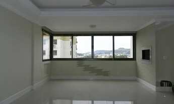 Imagem 2: PORTO ALEGRE - Apartamento Padrão - CRISTAL