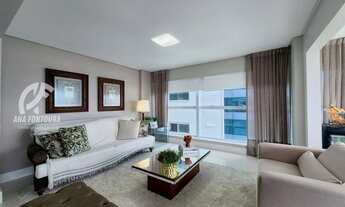 Imagem 3: Encante-se com a exclusividade do Acqua Residence! Este apartamento de frente para o mar