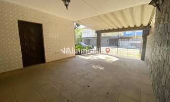 Imagem 4: Sobrado de 4 dormitórios, sendo 1 suíte, super espaçoso e com quintal no bairro Jardim Ind