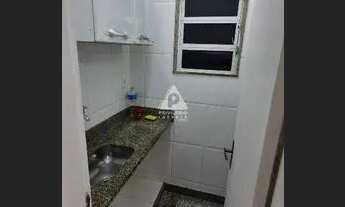 Imagem 3: Apartamento com Sala, Quarto, Banheiro e Cozinha em Copacabana