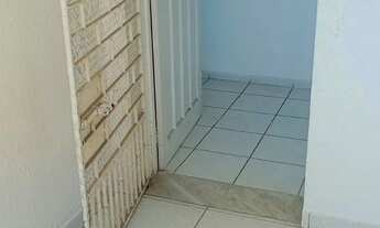 Imagem 4: Imóvel para aluguel possui 56 metros quadrados com 2 quartos em Cajazeiras - Fortaleza - C