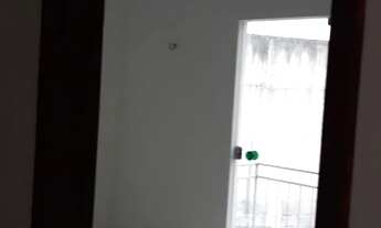 Imagem 2: Ótimo apartamento 2 quartos com sacada na Marambaia