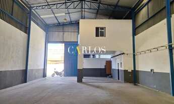 Imagem: Galpão com loja integrada