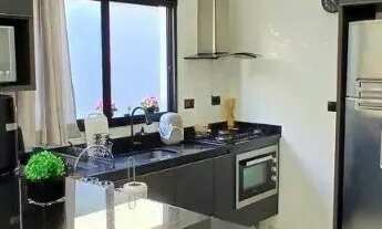 Imagem 7: Casa térrea no jardim do lago, repleta de armários na cozinha, quartos, banheiros, lavande