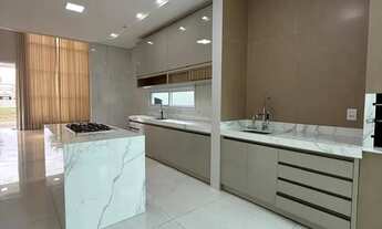 Imagem 7: VENDO OU ALUGO BELÍSSIMA casa de ALTO PADRÃO com 4 suítes no Condomínio Alphaville