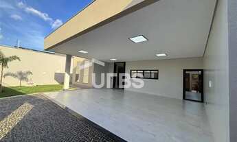 Imagem 2: CASA 3 SUÍTES PLENAS - 405 SUL