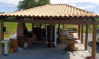 Imagem: Chácara a venda com 10.000 m2, com lago