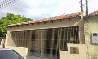 Imagem 2: Casa para Venda em Presidente Prudente, Vila Furquim, 2 dormitórios, 1 banheiro, 2 vagas