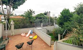 Imagem 7: Sobrado para venda tem 280 metros quadrados com 3 quartos em Jardim das Bandeiras - São Pa