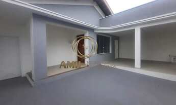 Imagem 4: Aluga-se Casa Térrea, 230 m², 4 Quartos, 1 Suíte, 2 Vagas, Edícula, Vila Maria - São José