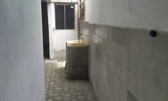 Imagem 2: Casa para aluguel e venda possui 160 metros quadrados com 3 quartos em Prado - Recife - PE