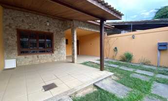 Imagem 2: Casa para aluguel com 3 quartos no Riviera