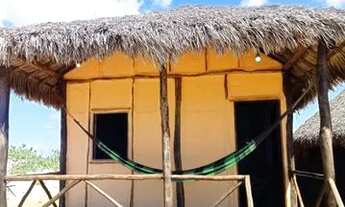 Imagem: Aluga-se chalé na beira da Praia do Arrombado