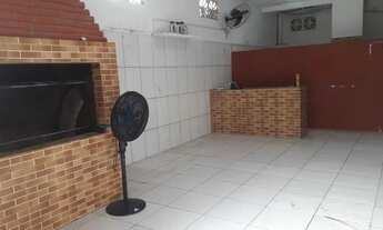 Imagem 6: Casa duplex com piscina