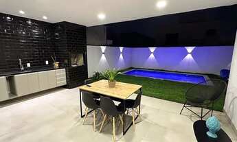 Imagem: Belíssimo sobrado à venda com 03 suítes