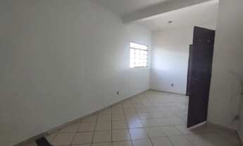 Imagem 5: Casa para aluguel no bairro Araguaia de 2 quartos