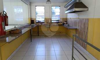 Imagem: Excelente salão comercial com quatro banheiros