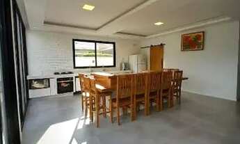 Imagem 6: Sobrado semimobiliado com 2 suítes para alugar, 220 m² por R$ 7.000/mês (pacote) - Condomí