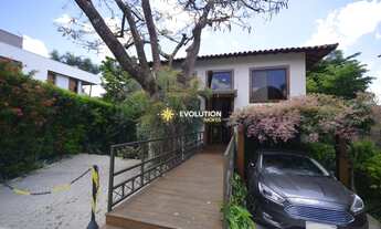 Imagem: Casa de condomínio para venda com 355 metros