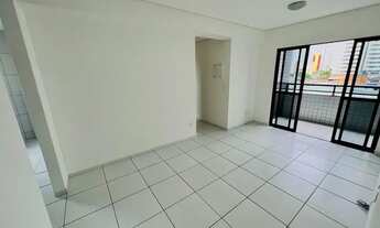 Imagem 5: Apartamento para venda possui 65 metros quadrados com 3 quartos em Torre - Recife - PE