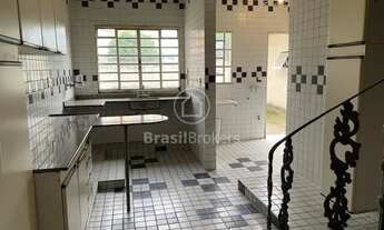 Imagem: Niterói - Casa Padrão - Fonseca