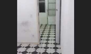 Imagem: Alugo quarto e sala 400$ água incluso