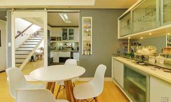 Imagem 2: Apartamento para venda possui 191 metros quadrados com 3 quartos em Tristeza - Porto Alegr