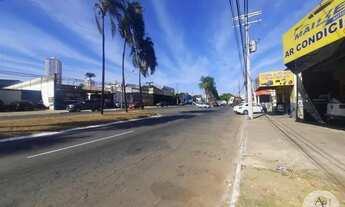 Imagem 4: Casa Comercial para Venda em Goiânia, SETOR AEROPORTO, 3 dormitórios, 1 banheiro, 4 vagas