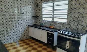 Imagem 6: Casa em Guarujá, 04 dormitórios, localizada a uma quadra da praia