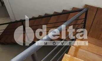 Imagem 6: Casa residencial disponível para locação e venda no bairro Jardim Karaíba em Uberlândia-MG