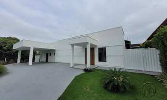 Imagem 3: Descubra o luxo e a tranquilidade em uma casa espetacular no Portal do Sabiá