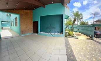 Imagem 3: Oportunidade - Casa em Condomínio - Condomínio Jardim das Colinas - 4 Dormitórios - 400m²