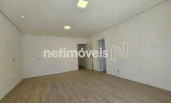 Imagem 5: Casa na região Pampulha projetada para oferecer conforto, sofisticação e praticidade