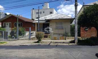 Imagem 2: Casa com 03 dormitórios à venda no bairro São Leopoldo, Caxias do Sul