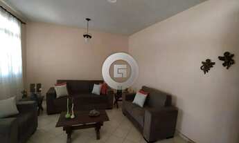 Imagem 4: Casa em Montes Claros, no bairro Vila Mauricéia, à venda