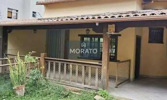 Imagem: Casa com 03 quartos linear terreno de 720m2