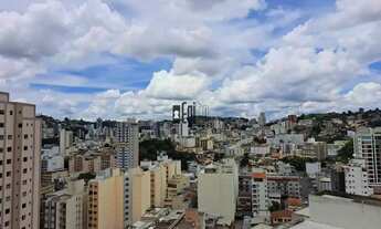 Imagem 7: Imóvel para venda tem 219 metros quadrados com 3 quartos em São Mateus - Juiz de Fora - MG