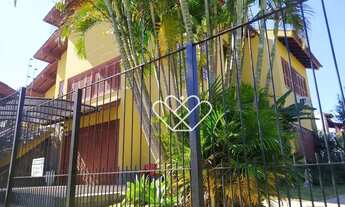 Imagem 3: Casa completa com piscina e salão de festas: ideal para morar ou investir